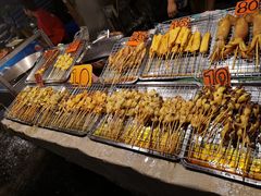 -席娜卡琳火车铁道夜市