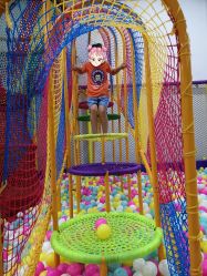 -蹦贝运动中心·蹦床·攀岩·闯关(龙岗店)