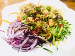 捞汁牡蛎-老东镇啤酒屋海鲜加工·蒸汽海鲜·海鲜烧烤(台东店)