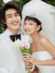 点击看大图 -至臻微拉婚纱摄影