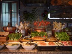 -锦厨国际自助餐厅 · 云端景观 (昆明索菲特大酒店)