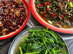 -江湖黑大兔(杨家坪店)