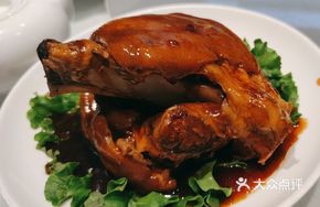 Xinlin Style Pork Shank