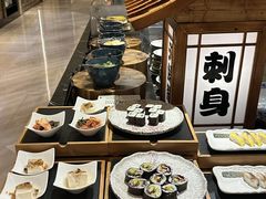 -广州万富希尔顿酒店·感趣自助餐厅·金秋蟹宴生蚝海鲜刺身