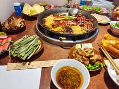 -四小区火锅·巷子里的重庆火锅(花照壁店)