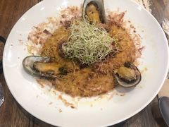 -FLOVIE FLORIST CAFE