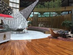 -上海滴水湖皇冠假日酒店