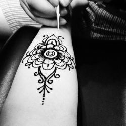 -Black Tattoo Studio