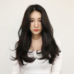 -变画·发型STUDIO