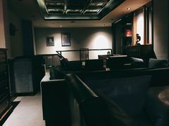 -Whisper Bar 