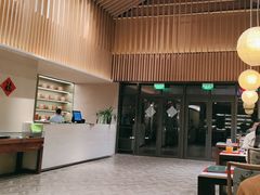 -荷风细雨·中国茶宴(世纪大道店)