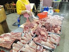 -标记美食新鲜猪杂(兴南大道店)