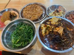 -柳州肥姨妈大骨螺蛳粉(东靖路店)