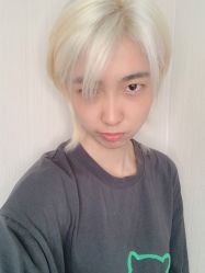 点击看大图 -CE·专业蛋白•羽毛接发·潮色烫染品牌店
