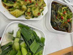-鲁员外地锅鸡地锅鱼(古墩路店)