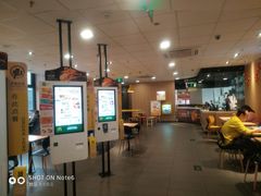 -麦当劳(燕顺路店)