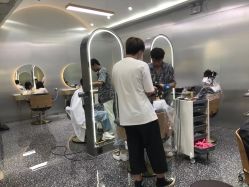 -Tloml salon