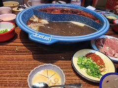重庆红油经典鸳鸯锅-王歘歘·chuǎ火锅(五道营店)