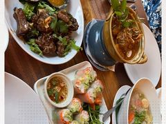 -Phensiri Thai Restaurant