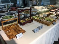 面包甜点陈列柜-小城故事·地道宁波味(月湖盛园店)