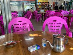 -黄记四更烤乳猪店