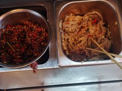 -地道战卤粉(名牌大厦店)