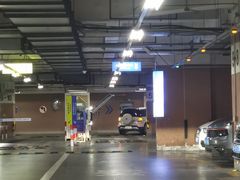 -大宁国际商业广场-地下停车库