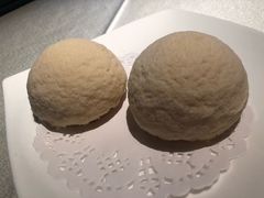 脆皮流沙包-皇朝会.经典传统粤菜(外滩店)