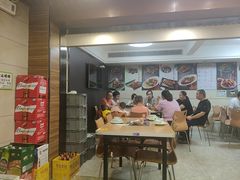 -荣基四海一家·家常菜·海鲜大排档(新安店)