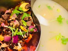 麻辣鲜香牛腩鸳鸯锅-许府牛杂·鲜牛肉火锅(梁溪万达店)