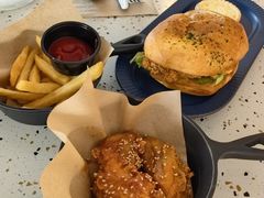 -必胜客(东兴商厦店)