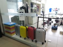 -南充通源宝马4S店(高坪店)