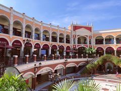 -佛罗伦萨小镇广佛名品奥特莱斯(疏港路店)