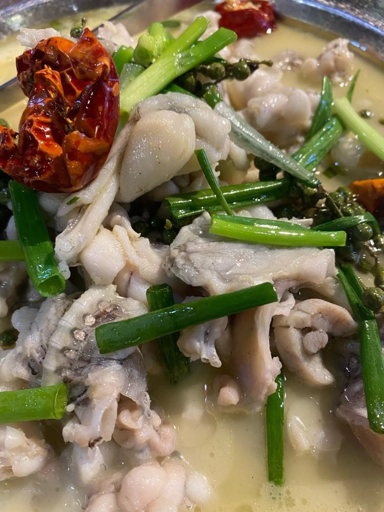 黄鹤楼(马巷中骏店)-"「泡椒田鸡」最满意的一道,味道不错,感觉.