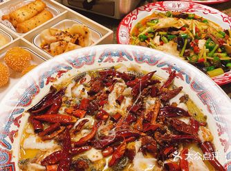 38.8一份的酸菜鱼 你敢信那么好吃 ！
