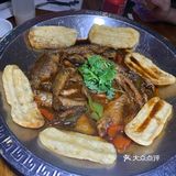 这个我个人更觉得芳芳私房菜那家好吃