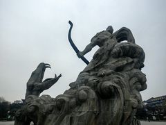 -巴陵广场