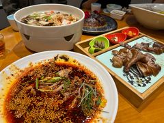 -有红鸡毛店·川菜(建设路店)