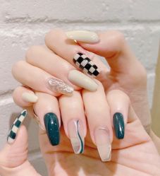 -LILY NAILS美甲美睫