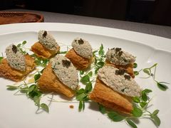 鱼子酱香椿豆腐-秀儿四九城·新京菜(亚运村鸟巢店)