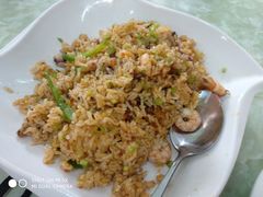 -家利美食店