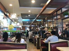 -九龙湾茶餐厅(东门店)