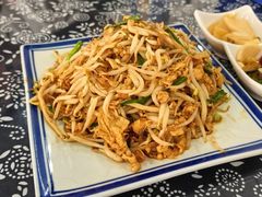 -八两八金·莱芜特色炒鸡(市南漳浦路店)