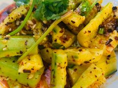 凉拌黄瓜-钟云山鲜鱼蛋