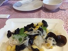 -蜈支洲岛珊瑚酒店临海阁中餐厅