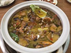 -杨记山珍鸡煲菌汤锅