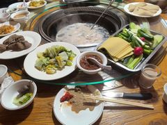 -牧民人家羊粪火自煮手把肉餐馆