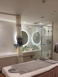 点击看大图 -东英经典SKIN&SPA
