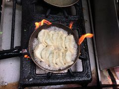 -无名氏宵夜小摊(祝家三姐妹馄饨店)