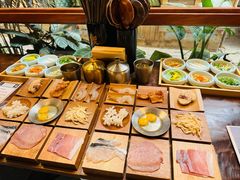 -银米·云南传统过桥米线(双廊黑金冠店)